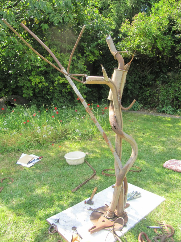 Tree Sculpture made be Pete Margerum and Fiona Campbell. litterarti, WasteofSpace workshop